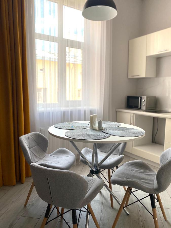 Serbska Apartment Lviv Exterior foto